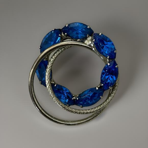 Beautiful Silver Tone Double Wreath Brooch With Blue Marquis Cut Rhinestones - Picture 1 of 2